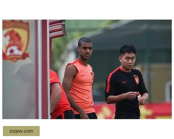 卢克曼首训即进主力阵容国王杯或联手小蜘蛛首发新援亮相成焦点